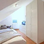 Malaga 2 Apartment *