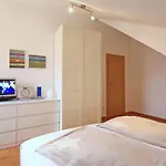 Malaga 2 *